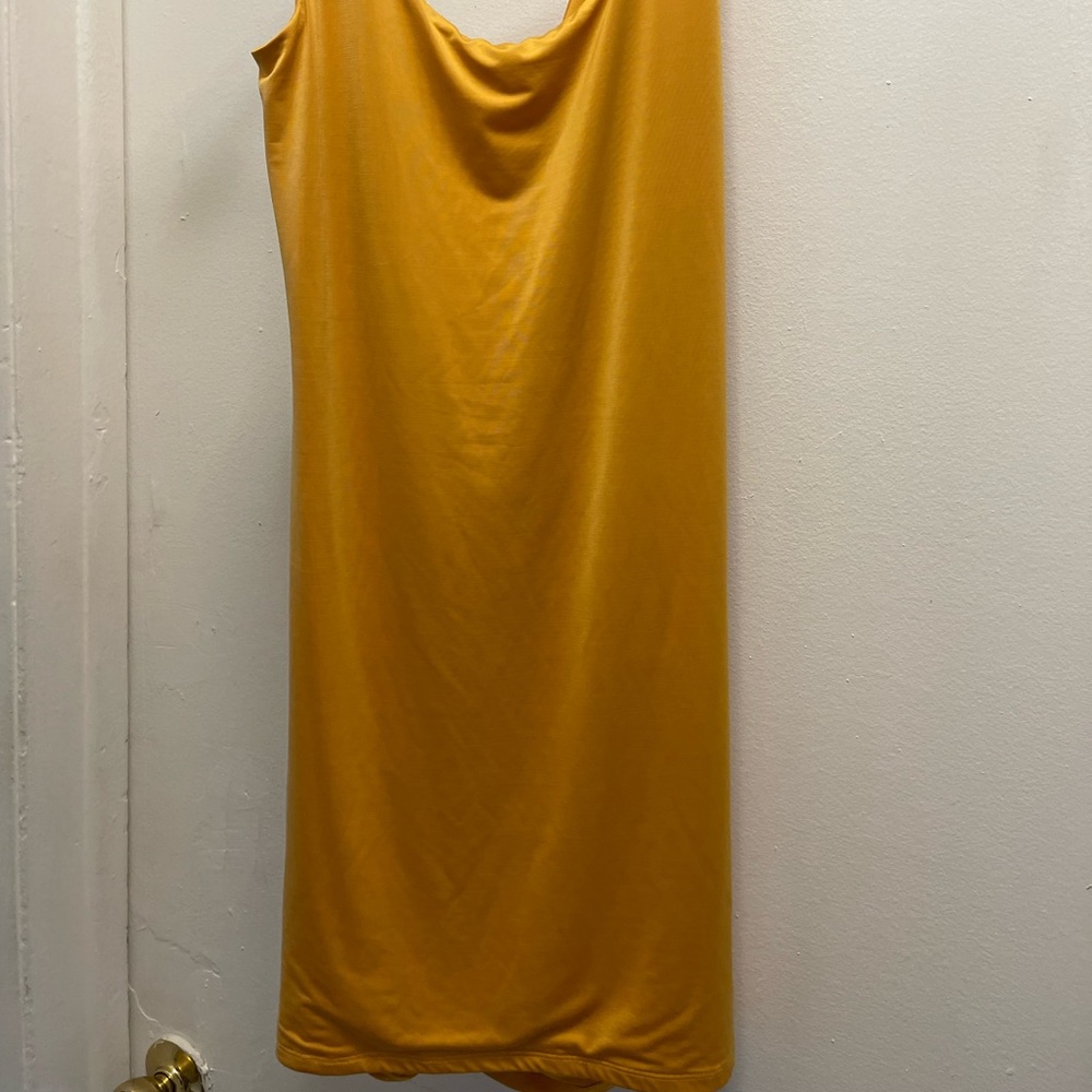 This item is in excellent condition with only light signs of wear,